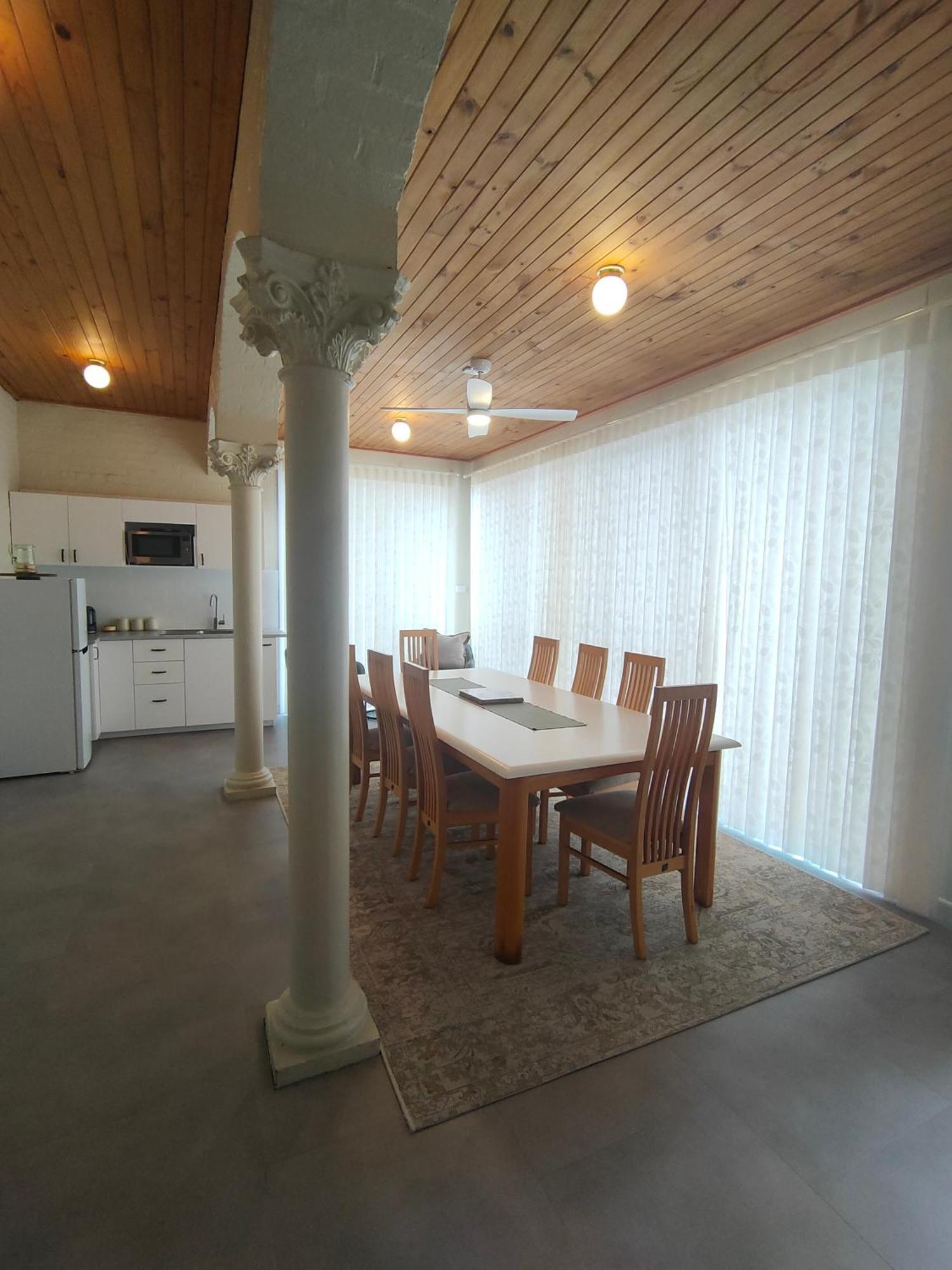 Bed & Breakfast Windarra On High 4*
